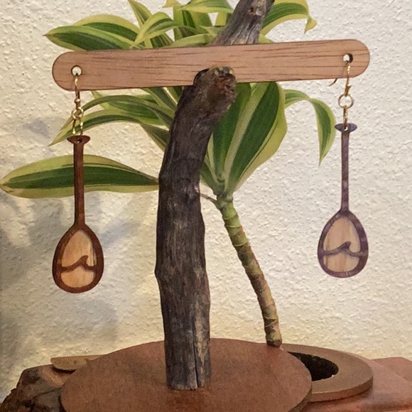 Hawaii Bookmark Jewelry - Koa Earrings